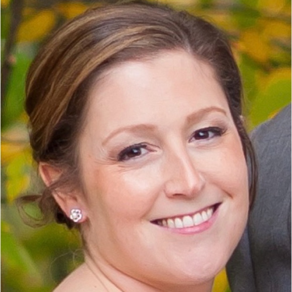 Meet your Posher, Alicia